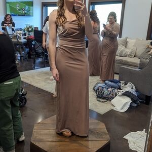 Revelry Jade Velvet Champagne, Size 4